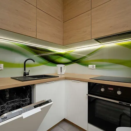 شقة Klimatyczny Z Parkingiem I Balkonem By Renters فروتسواف