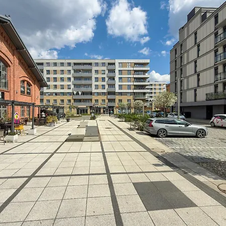 Klimatyczny Z Parkingiem I Balkonem By Renters شقة *